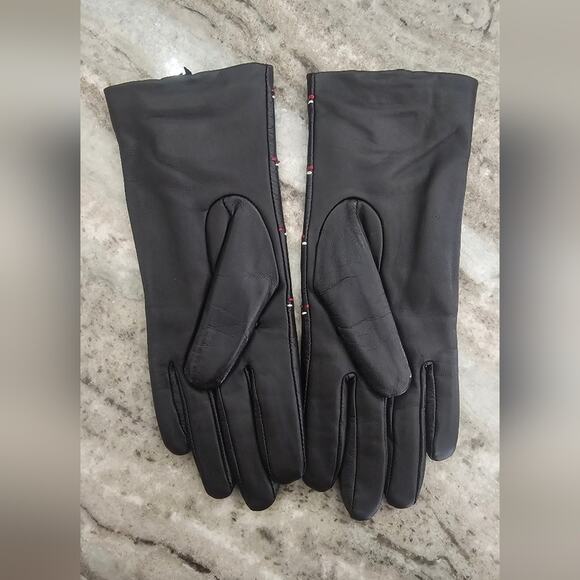 NWT Touchscreen Charter Club Black Lambs Leather Gloves with Stitching Detail - Picture 5 of 12
